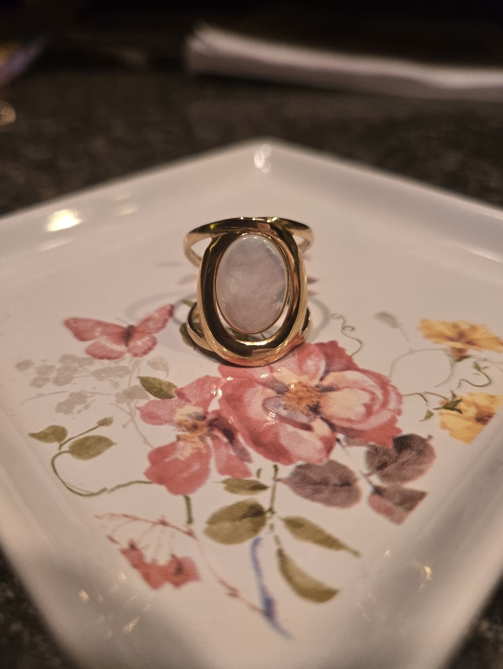 Beljoy Jasmine Gold Oval Moonstone Ring - Elegant Women's Fashion Ring